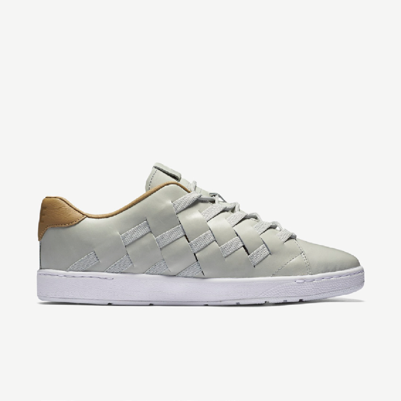 NikeCourt CVlassic Ultra Premium